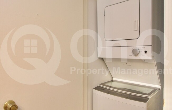 2 beds, 2.5 baths, 1,122 sqft, $1,899, Unit 1215