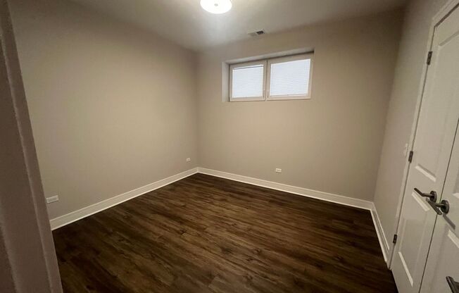 4 beds, 2.5 baths, 1,500 sqft, $4,900, Unit 927-104