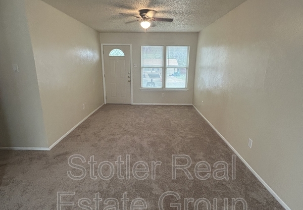 1105 SATURN DR