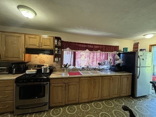 253 FELLSWAY W