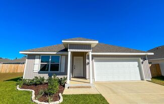 4 bedroom 2 bath home in the Woodlands Subdivision!