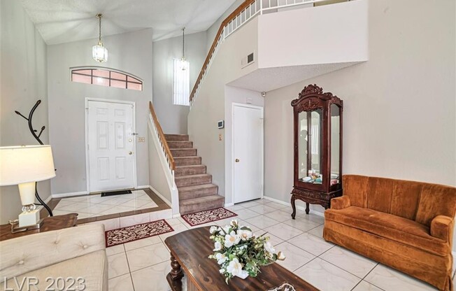 2700 KENNINGTON CIR