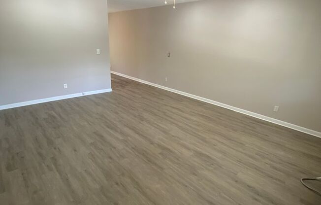 612 Prosperity Farms Road