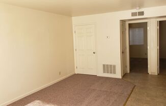 2 beds, 1 bath, 775 sqft, $1,300, Unit A1