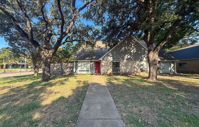 612-614 Towne House Ln