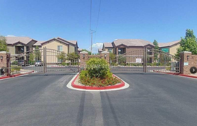 2 beds, 2 baths, $1,700