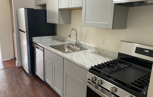 1 bed, 1 bath, 650 sqft, $1,249, Unit 46-2