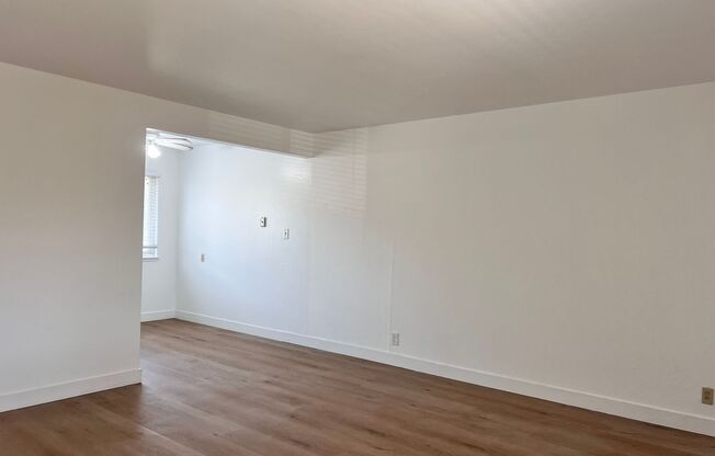 0401- 2138 Main St