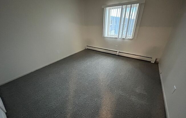 1 bed, 1 bath, $995, Unit 318