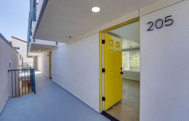 Studio, 1 bath, 530 sqft, $2,495, Unit 205