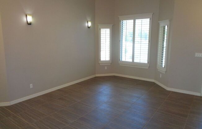 Dazzling Multi Level Westside Home With Refrigerated Air Located In Quiet Neighborhood