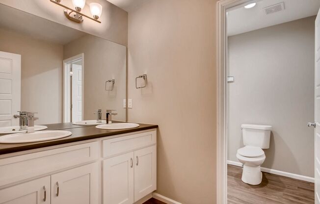 Spacious 5 BED Home for Lease