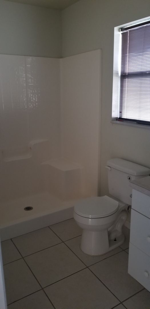 Available Now 2 Bed/2 Bath Corner Unit