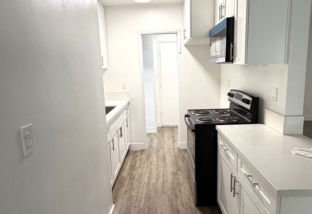 1111 S Westmoreland Ave