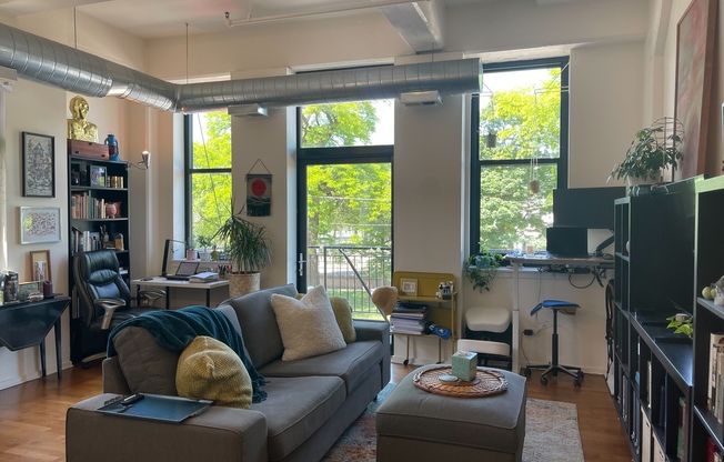 2323 West PERSHING Road