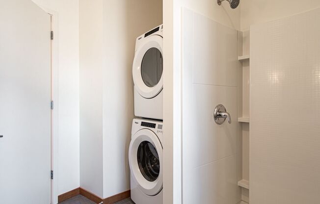 1 bed, 1 bath, 519 sqft, $1,350, Unit B221