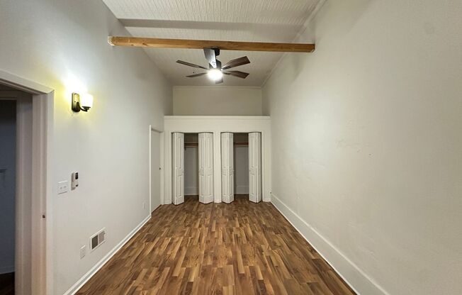 Studio, 1 bath, $875, Unit 105 - Apt #3