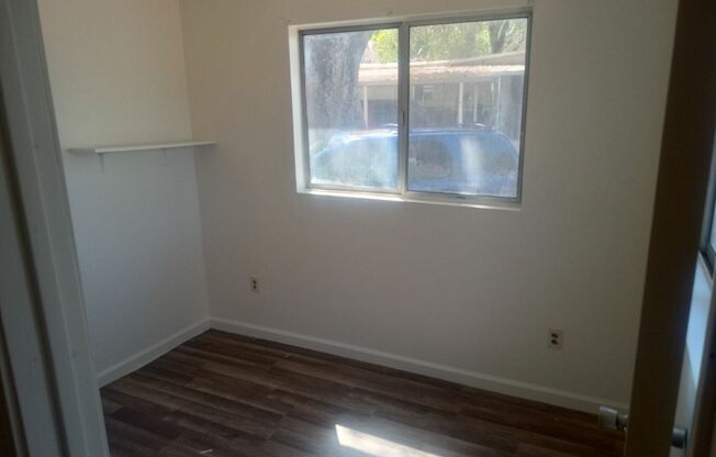 3 beds, 2 baths, 1,100 sqft, $1,500