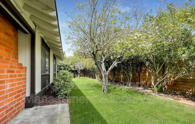 933 MIRAMONTE AVE