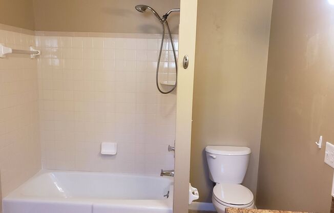 2 beds, 2 baths, $1,750