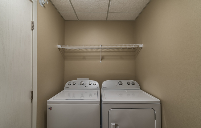 1 bed, 1 bath, 693 sqft, $1,145, Unit 213