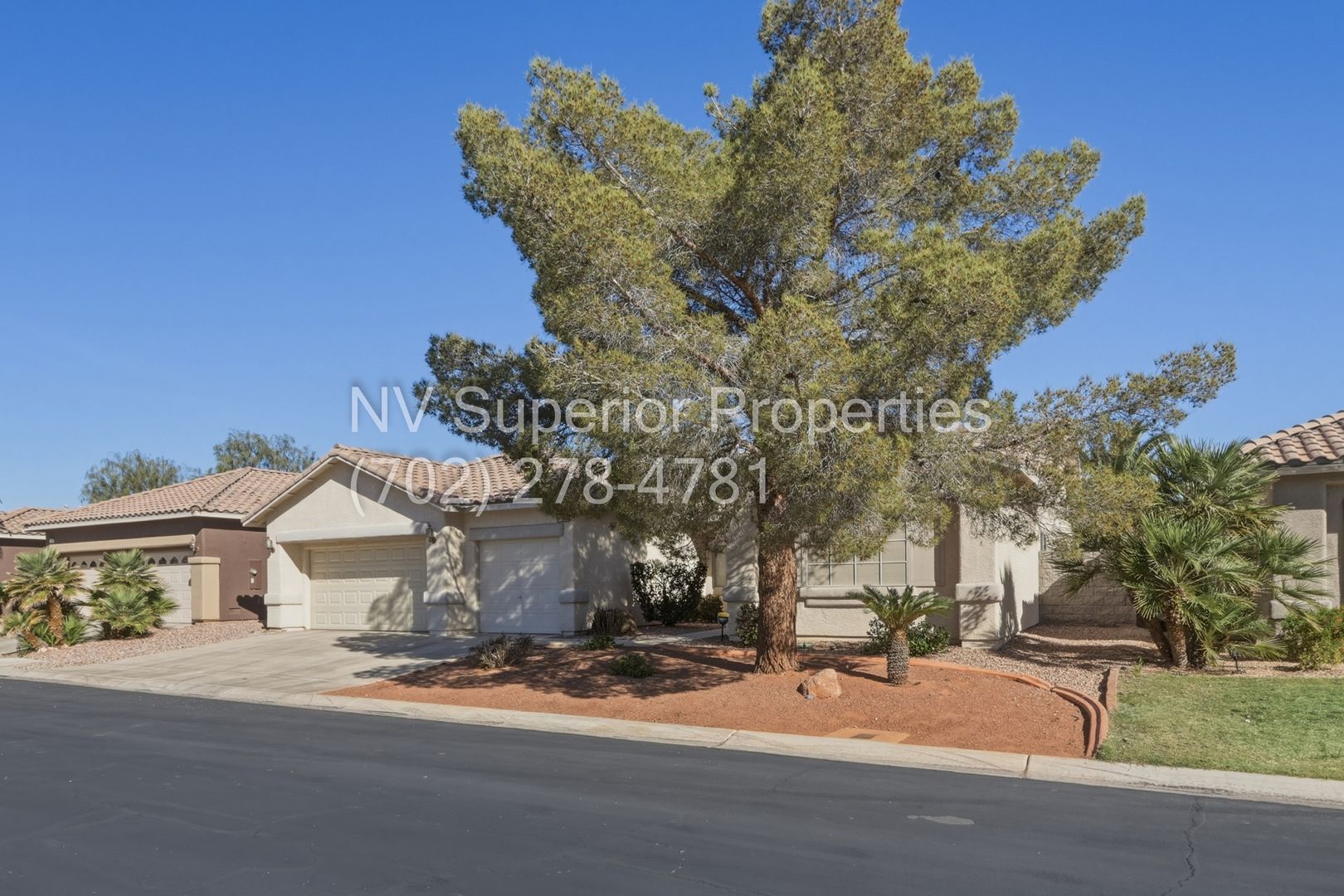 SE!! 4 Bedrooms!! Single Story!!! 3 Car Garage!!! Gated!! Water Conditioner!! All Appliances!!! Florida room in Back yard!!