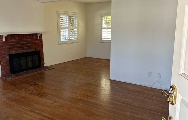 3 beds, 1 bath, $4,500