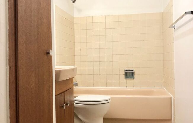 Studio, 1 bath, 464 sqft, $1,395, Unit 108