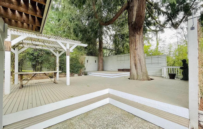 4Bd/1.75Ba Kirkland House