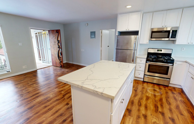 303 - 321 Olive Street San Diego, CA 92103