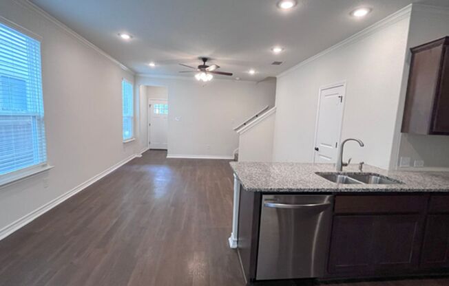 Gorgeous 3-Bed Townhome with Private Yard & Community Perks!