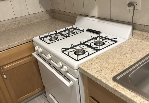 3110 W 59 ST