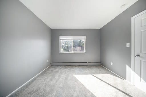 bedroom with natural light in Cleveland