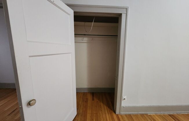 1 bed, 1 bath, 556 sqft, $880, Unit A-2