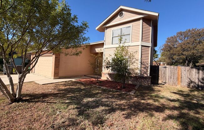 OPEN 3 BR W/ MASTER DOWN*STAINLESS STEEL APPLIANCES*FIREPLACE IN LIVING*TILED SHOWER*WALK-IN CLOSET*2" FAUX BLINDS*1.5-2 CAR GARAGE*EASY ACCESS TO SIX FLAGS, SEA WORLD, UTSA, LACKLAND AFB, & SHOPPING*