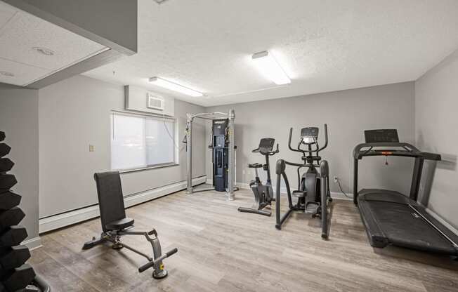 the gym at the preserve apartments