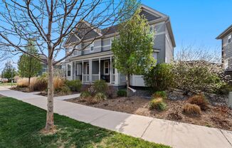 Beautiful 3 Bed 2.5 Bath Townhome in North East Fort Collins!