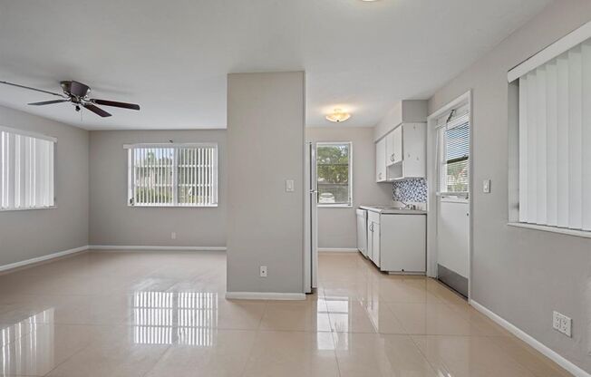 2130 NE 42 Ct Lighthouse Point, FL 33064