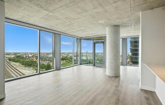 1112 W CARROLL