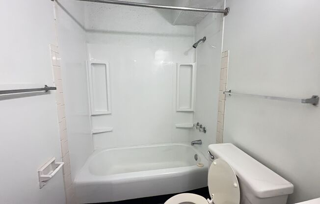 1 bed, 1 bath, 460 sqft, $844