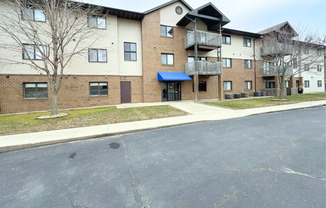 2 beds, 2 baths, $875, Unit 307