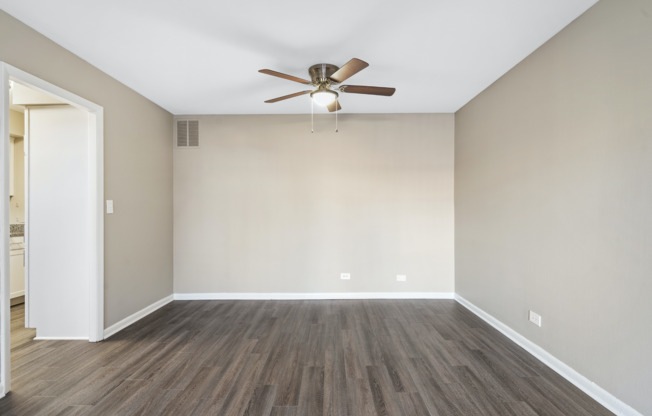 Large Dining Room | Apartments for Rent in Woodridge, IL | The Townhomes at Highcrest