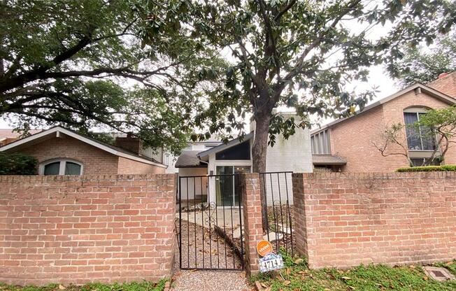 4714 N CASHEL CIR