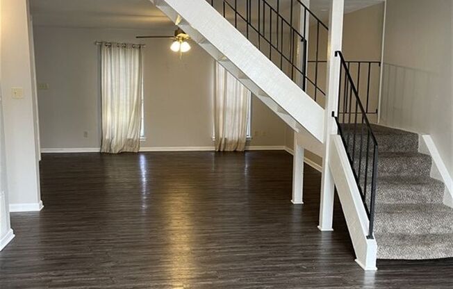 Updated Townhome for lease | 10009 Smitherman Dr Shreveport, LA 71115 | 3 Br 2.5 Ba
