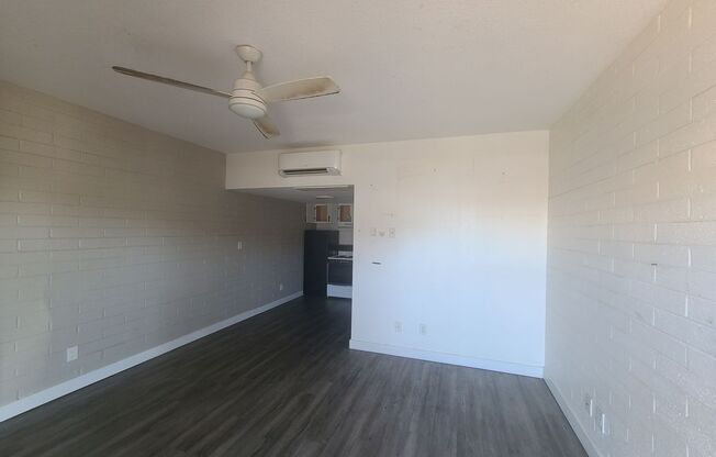 Studio, 1 bath, 400 sqft, $825, Unit 103