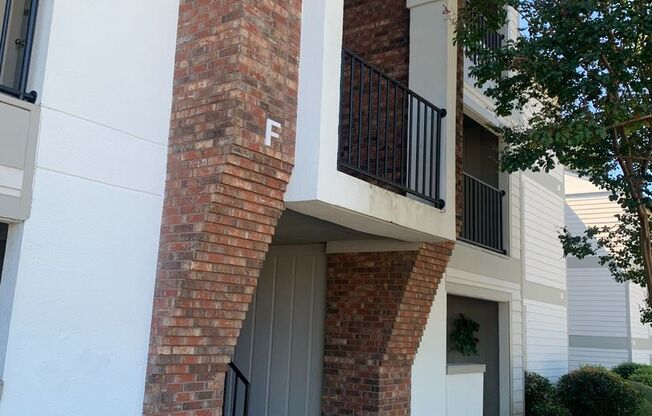 2Bed/2Bath Available at Court Square!