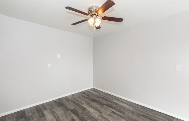 2 beds, 2 baths, 1,040 sqft, $1,445, Unit 4323-02