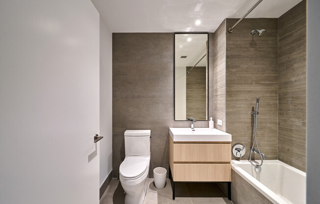 2 beds, 2 baths, $3,664, Unit 4ZA
