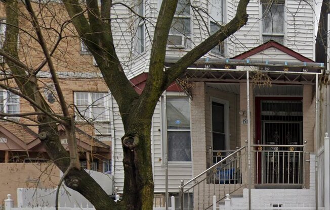 1513 COMMONWEALTH AVE