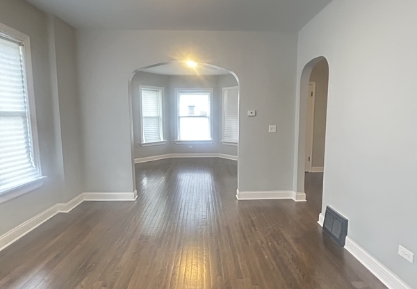 5759 S WOLCOTT AVE